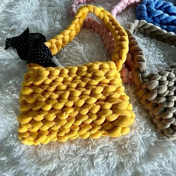 Handmade Yellow Chunky Crochet Small Size Shoulder Bag - Picture 2 of 6